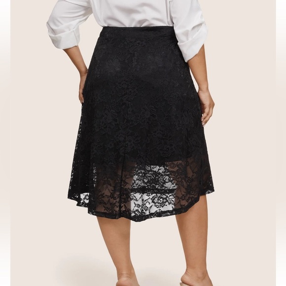 BloomChic Plus Size 4XL Guipure Lace Elastic Waist Asymmetrical Ruffles Skirt - Picture 2 of 6